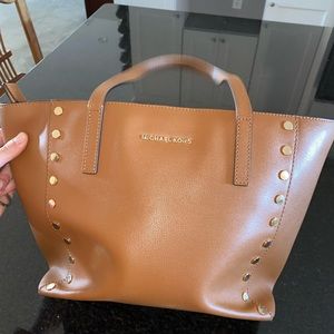 Michael kors brown tote bag pirse
